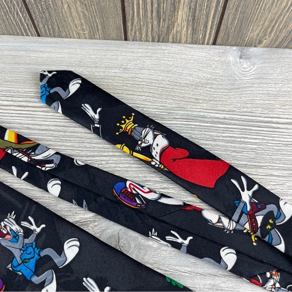 Looney Tunes Mania Vintage Bugs Bunny Tie - Picture 4 of 14